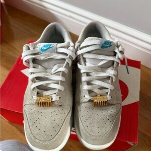 2022
Dunk Low SE 'Barber Shop - Grey' size 9.5